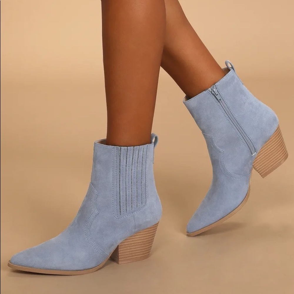 Lulu’s blue western cowboy boots